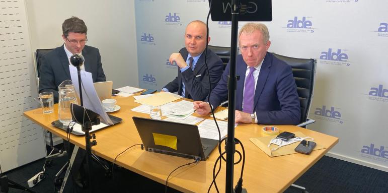 Кючюк: АЛДЕ иска още по-тежки санкции срещу Русия